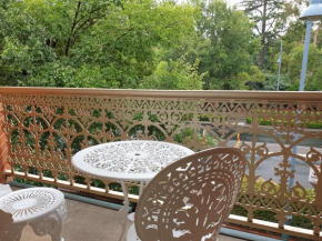 Sophisticated Elegance at the Gardens Albury
